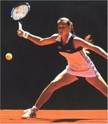   / Anna Kournikova 21 