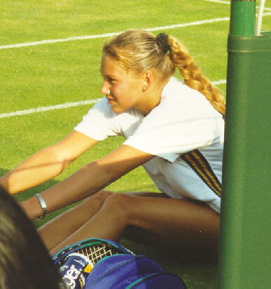   / Anna Kournikova 33 