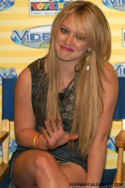 Хилари Дафф (Hilary Duff) 22 Добавлено 27-10-2007 Хилари Дафф (Hilary Duff) 22 Добавлено 27-10-2007