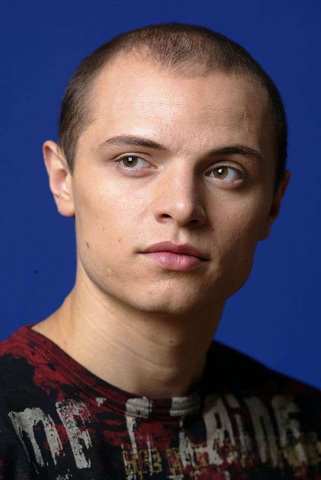  - 2 / Faktor - 2 8  06-10-2005