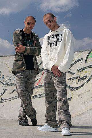  - 2 / Faktor - 2 4  06-10-2005