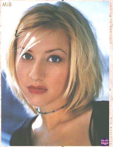   / Christina Aguilera 29 