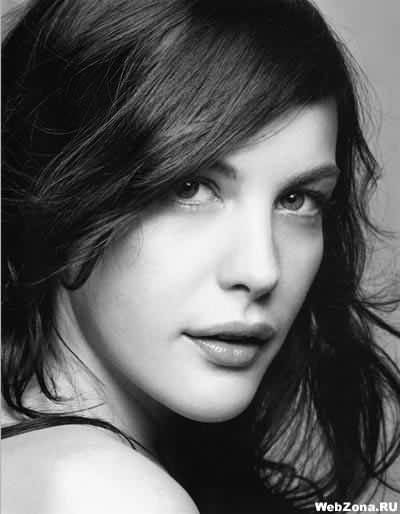   / Liv Tyler 32 