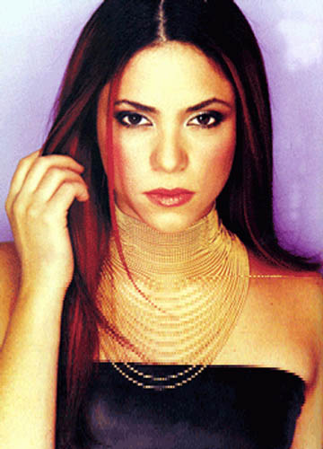 Shakira /  5 