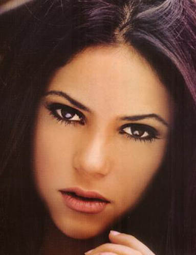 Shakira /  15 
