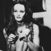   / Vanessa Paradis 33 .  